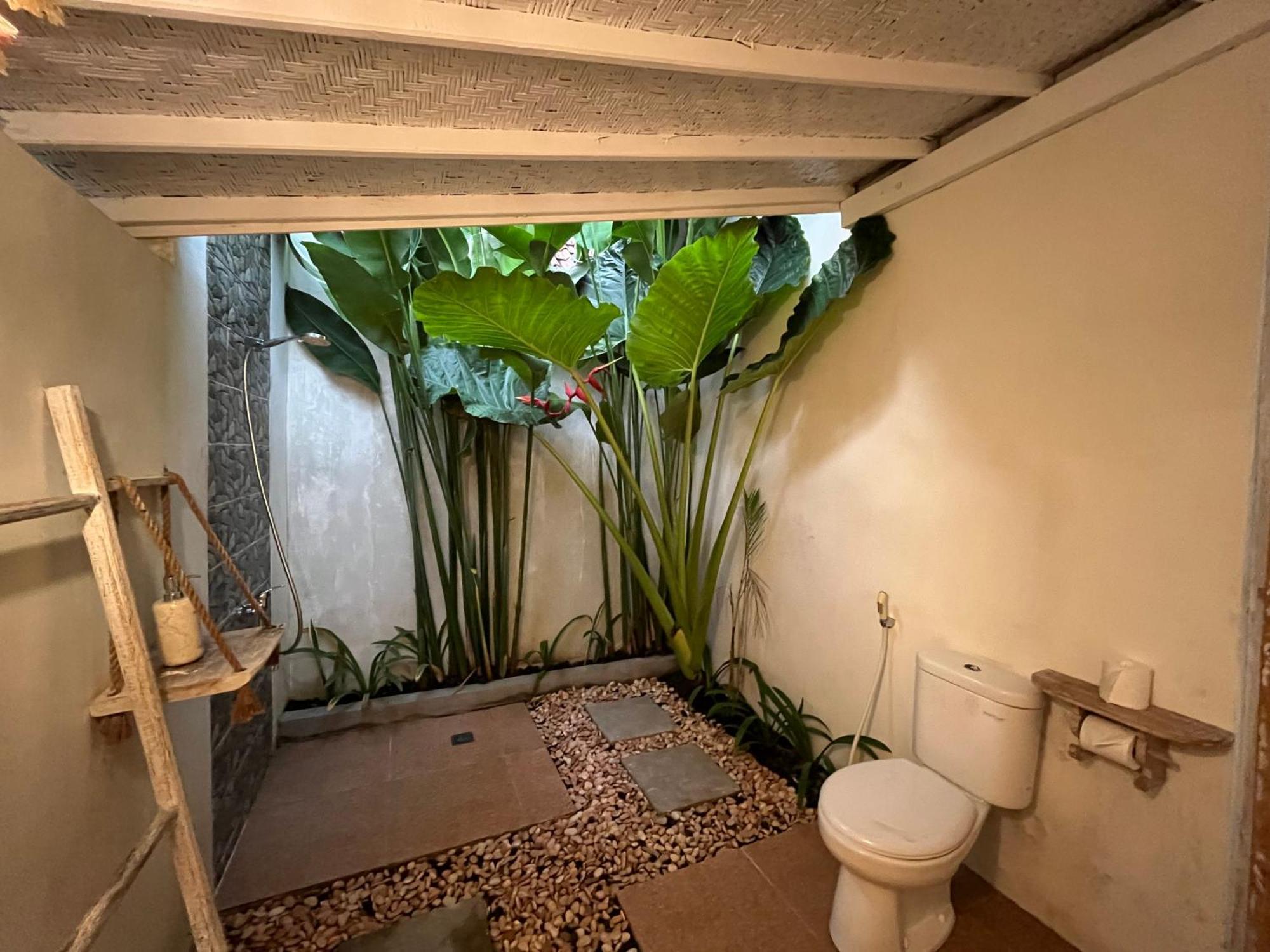 Penida West Palm Cottage Toyapakeh Bagian luar foto